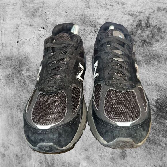 New Balance 990v5 Made in USA Women’s size 10.5 D Shoe Black Running Sneaker - Picture 2 of 9